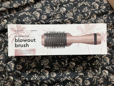 Hair blow dryer(blowout brush)