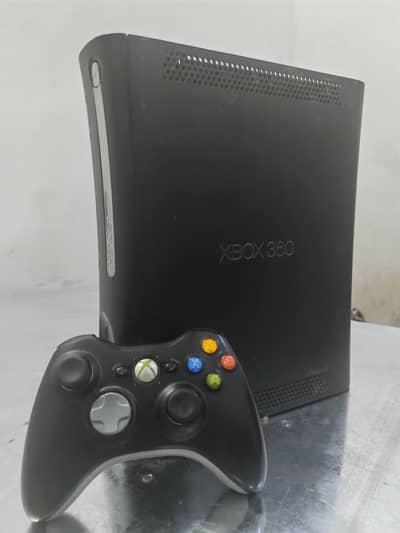 xbox 360 consoles and controllers and monitor 60hz HDMI