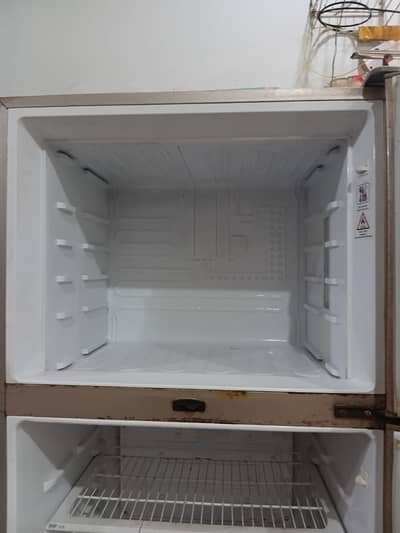 Kenwood Classic Refrigerator REF-400 (Excellent Condition)