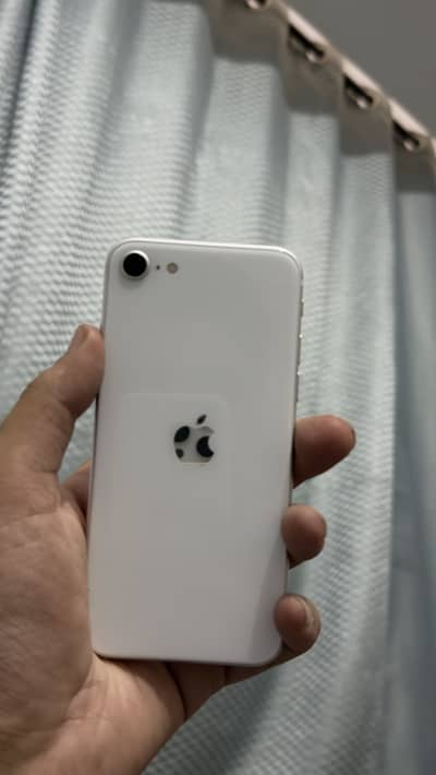 Apple iPhone SE