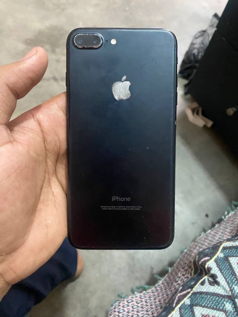 Apple iPhone 7 Plus 0