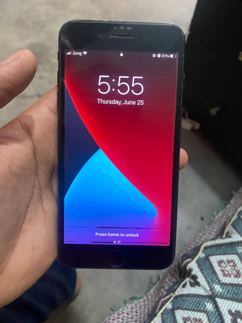 Apple iPhone 7 Plus 3