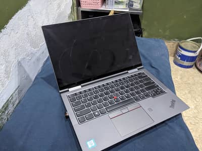 Lenovo ThinkPad X1 Yoga – 16GB RAM / 256GB SSD i5 8th gen