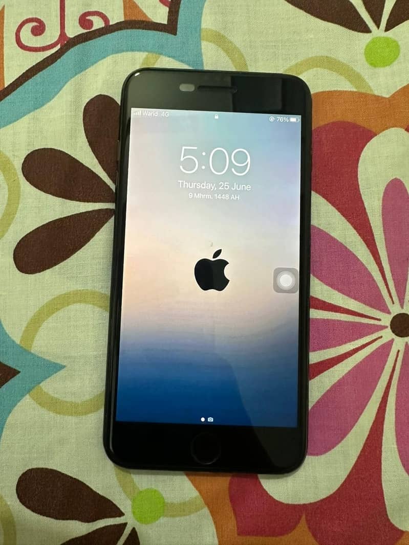 Apple iPhone 7 Plus 0