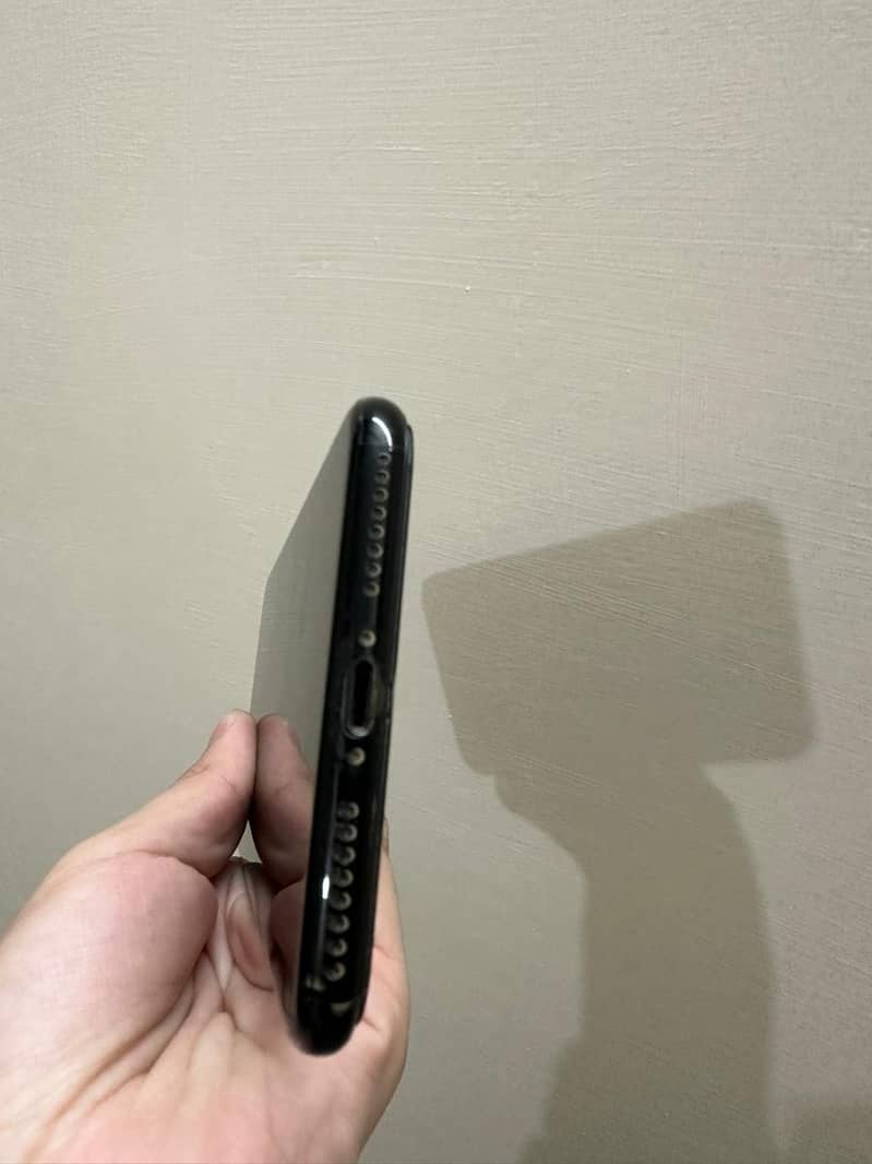 Apple iPhone 7 Plus 4
