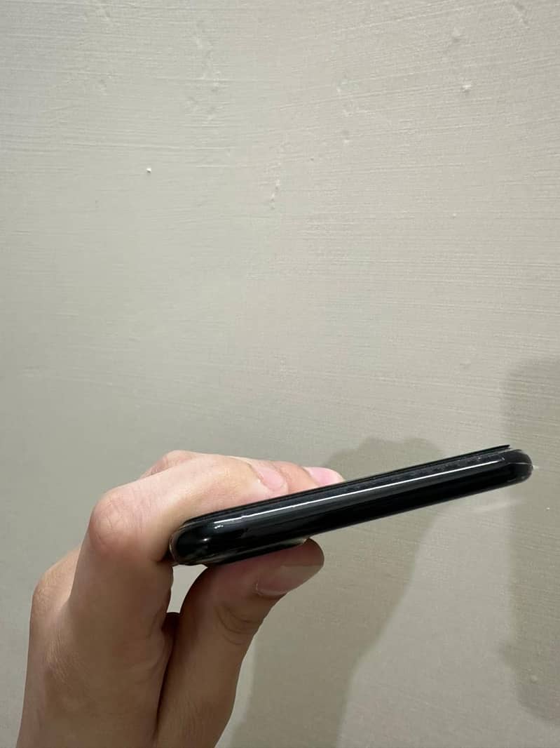 Apple iPhone 7 Plus 5