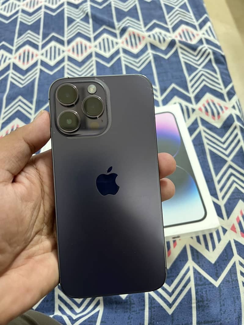 Apple iPhone 14 Pro Max 0