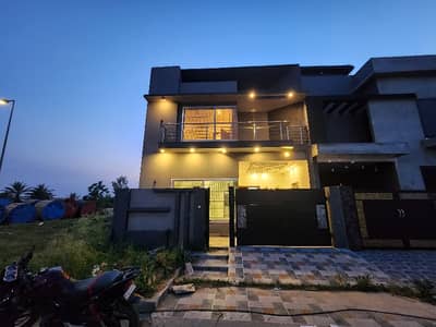 5 Marla Brand New House In G-Block Near Commercial .