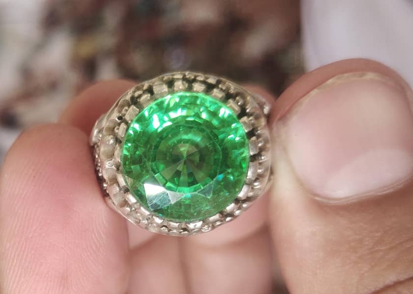 emerald 2