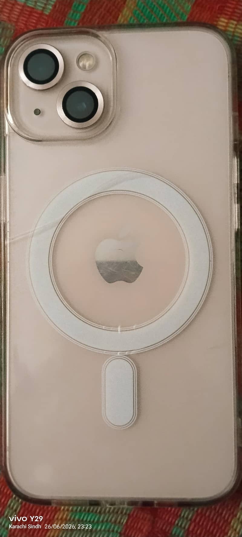 Apple iPhone 13 4
