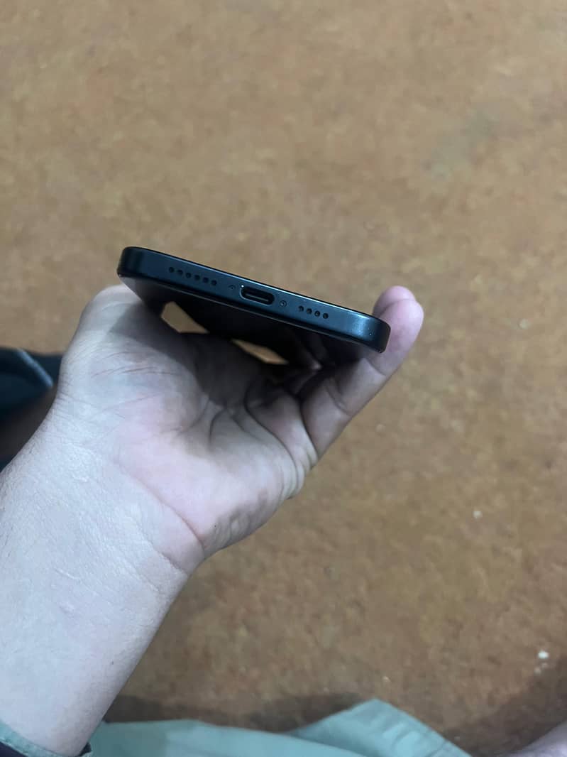 Apple iPhone 15 plus 3