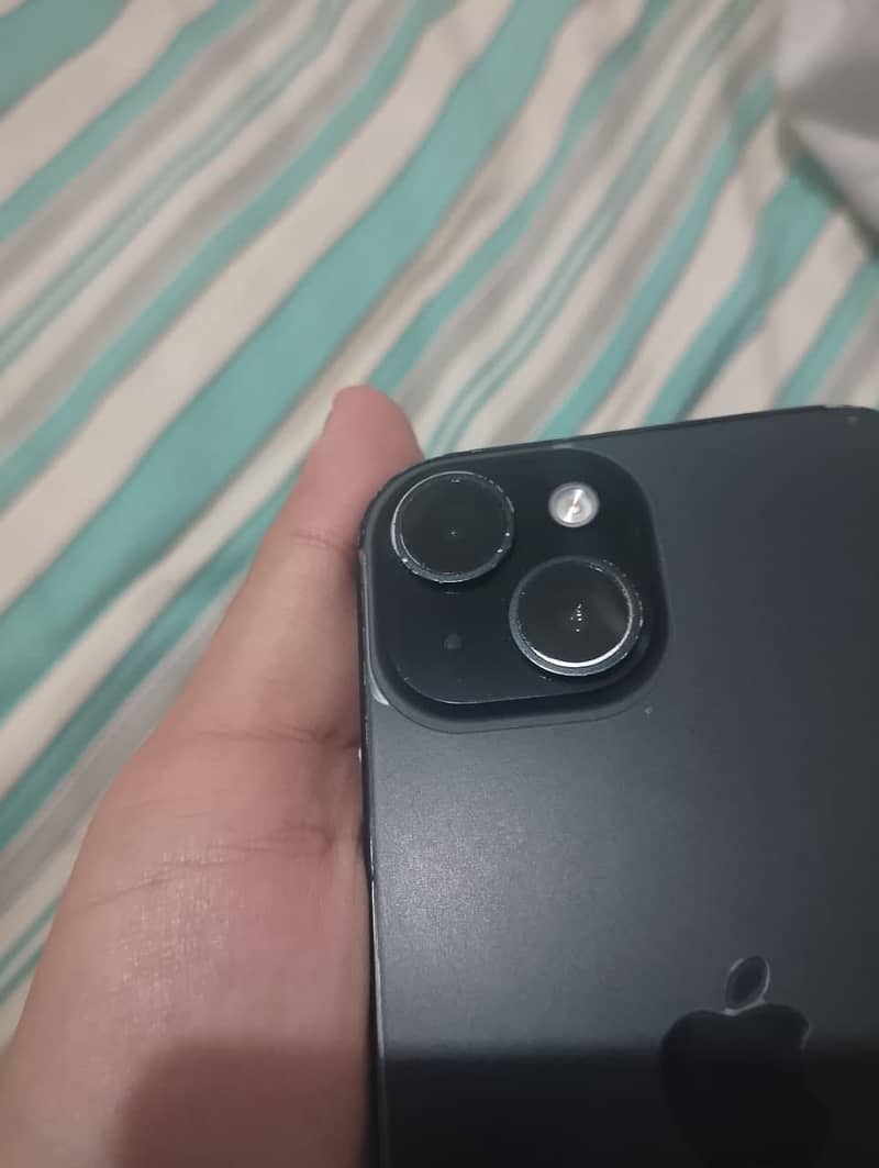 iPhone 15 5