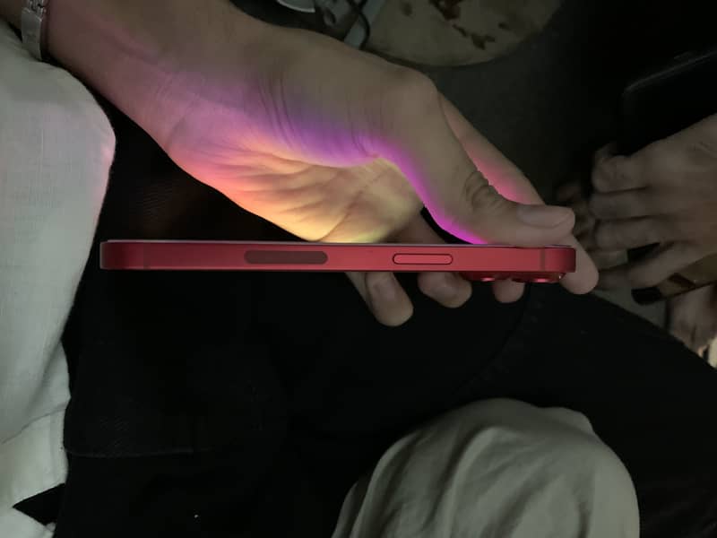 Apple iPhone 14 4