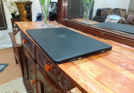 Dell Latitude 3590 Ci5 7th Gen