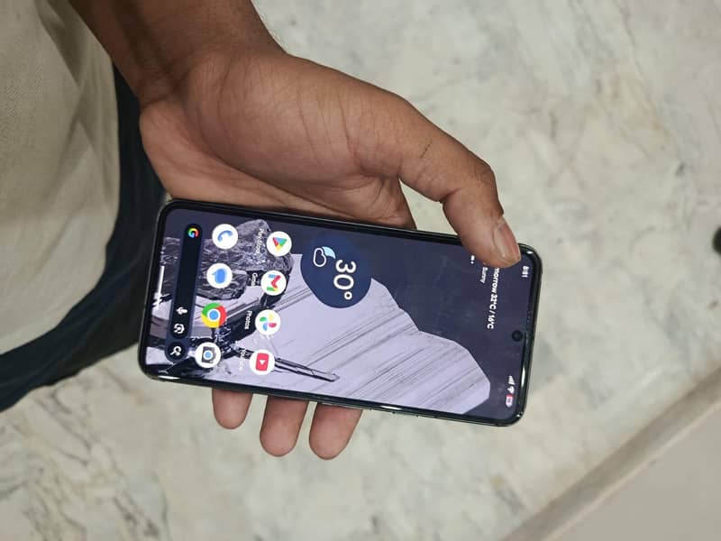 Google Pixel 8 7