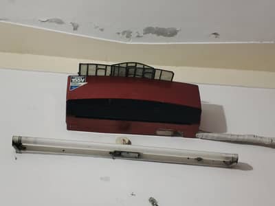 Selling Ac 1 Ton