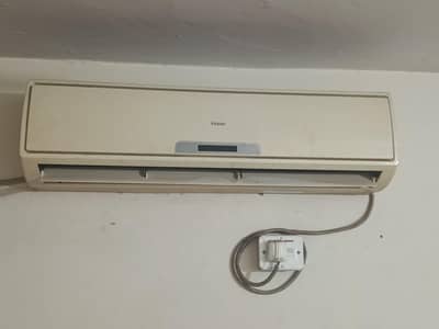 Used Haier 1.5 Ton AC for Sale – Excellent Cooling Condition!