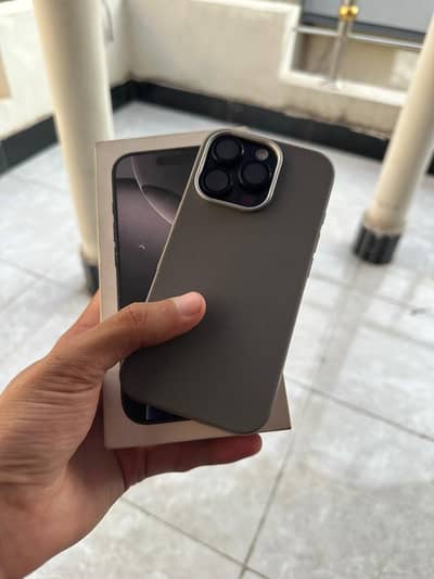 Apple iPhone 16 Pro
