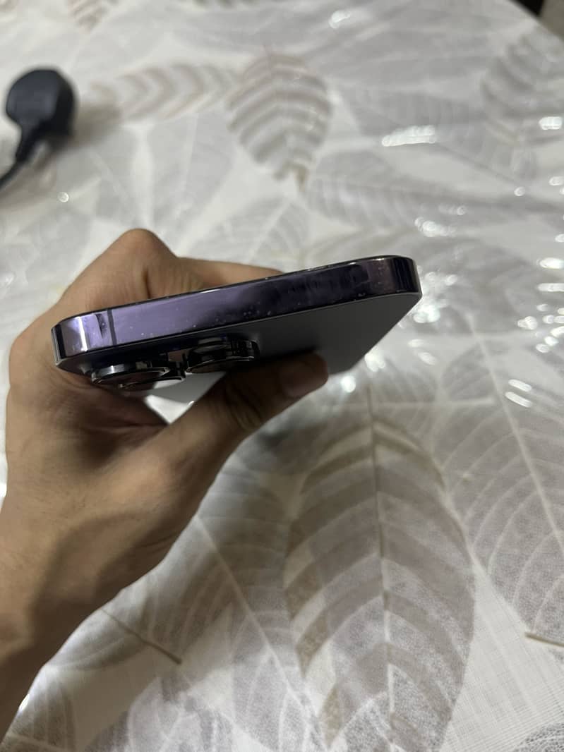 iPhone 14 Pro Max 4