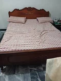 wooden bed f0r sale
