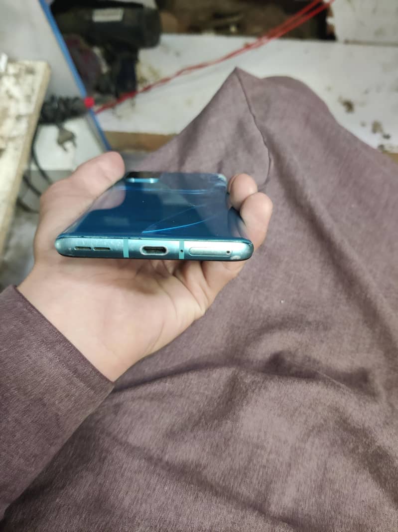 One Plus 8T 4