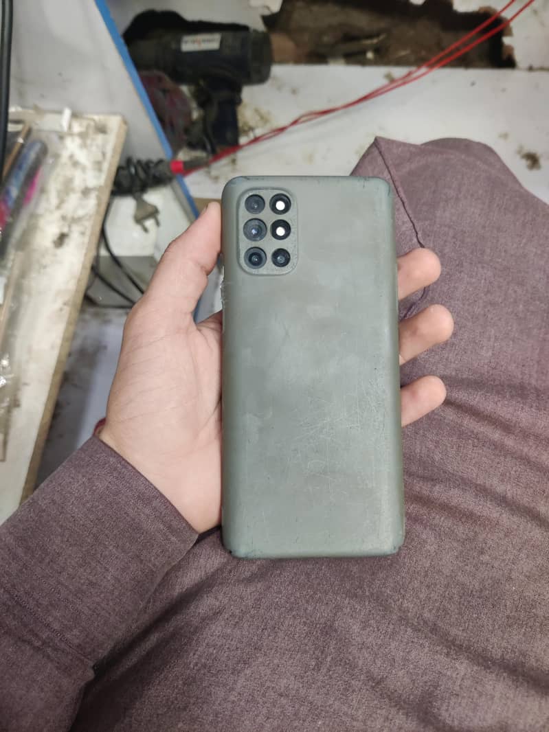 One Plus 8T 6