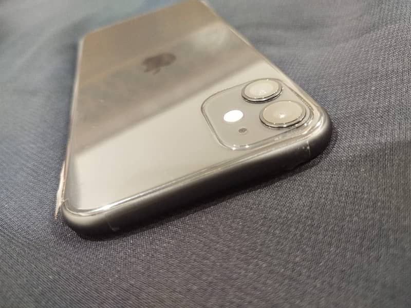Apple iPhone 11 2