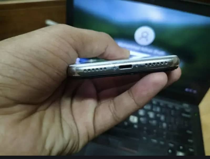 Apple iPhone X 1
