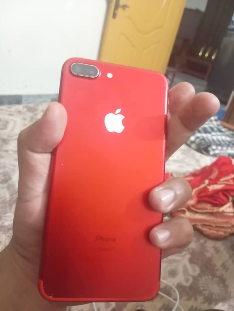 Apple iPhone 7 Plus 2