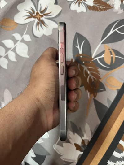 Apple iPhone 16 Pro