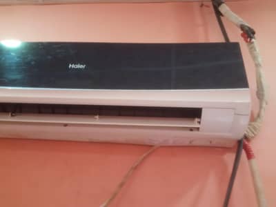 Haier ki ac hai bilck clar he saff ac hai