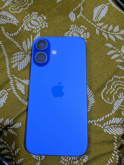 Apple iPhone 16