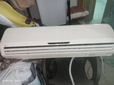 LG AC FOR SALE MINT CONDITIN NON INVERTER
