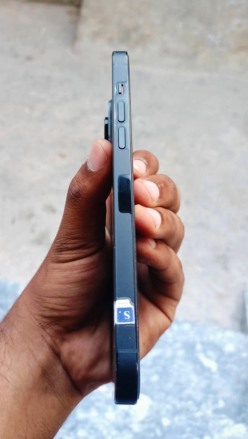 Apple iPhone 14 Pro Max 2
