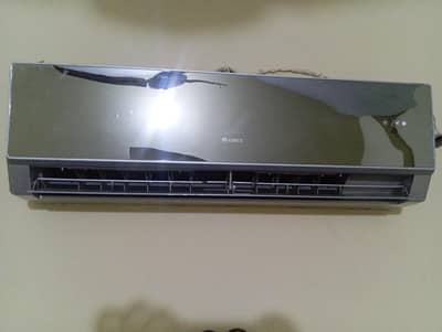 1 tone Gree Ac