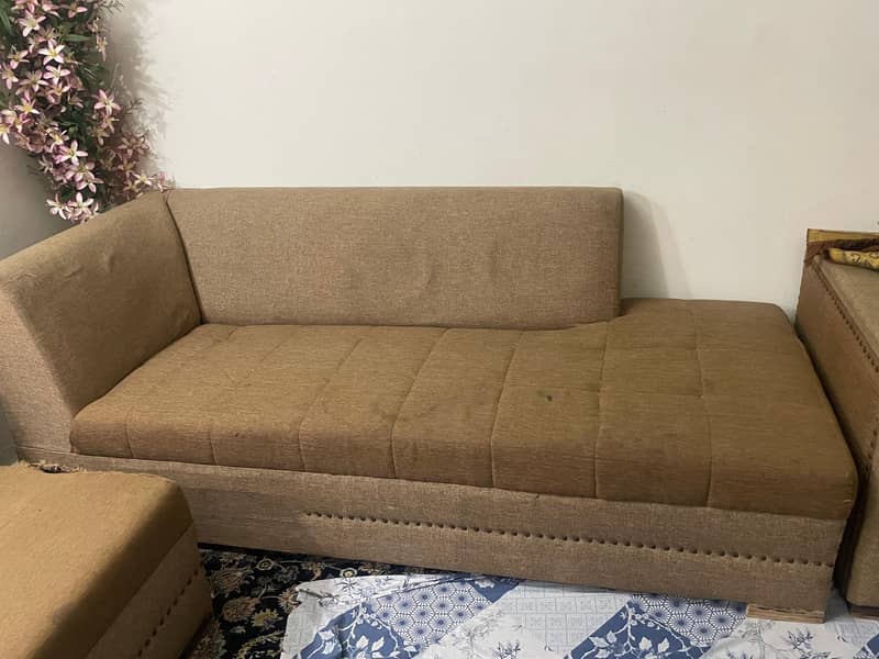Sofas 3 and 3 seeter 2
