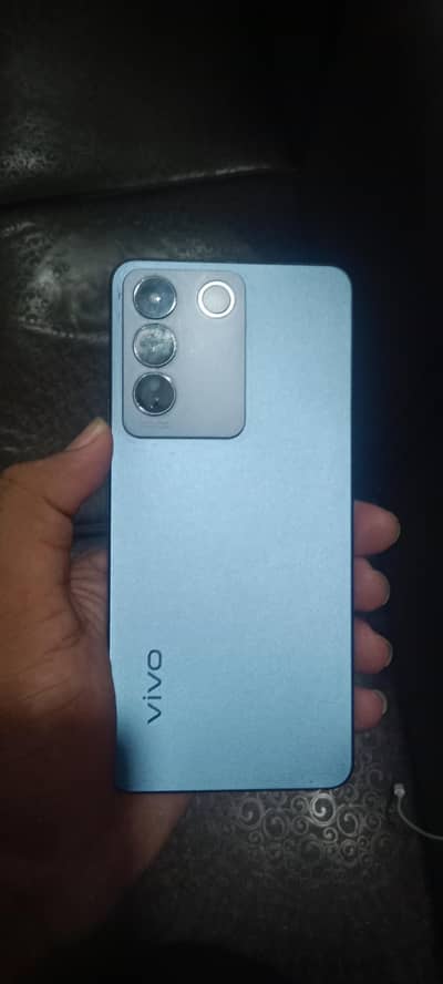 Vivo V27e