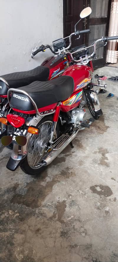 honda cd70 19.2020 model new 10 by 10