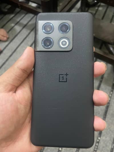 One Plus 10 Pro