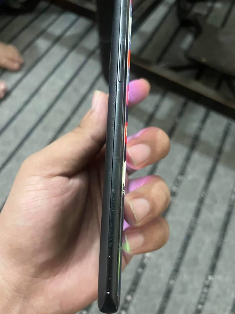 One Plus 10 Pro 4