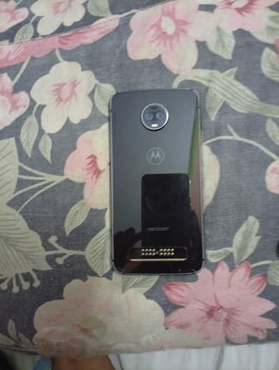 Motorola Moto Z3