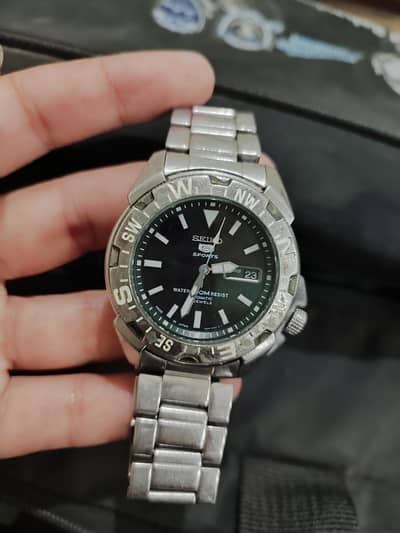 SEIKO 5 sports original Japan 23 jewels, Water 100M resist