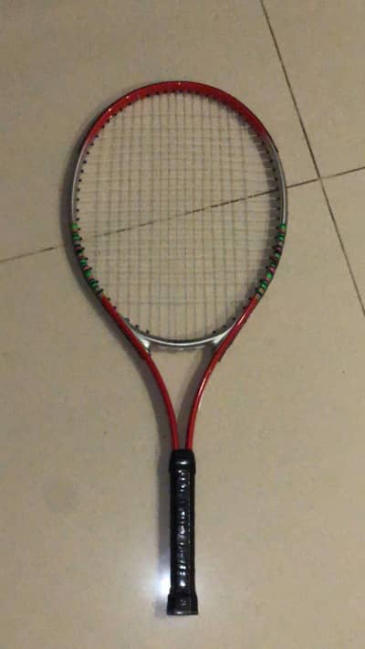 Tennis racket