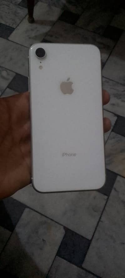 Apple iPhone XR