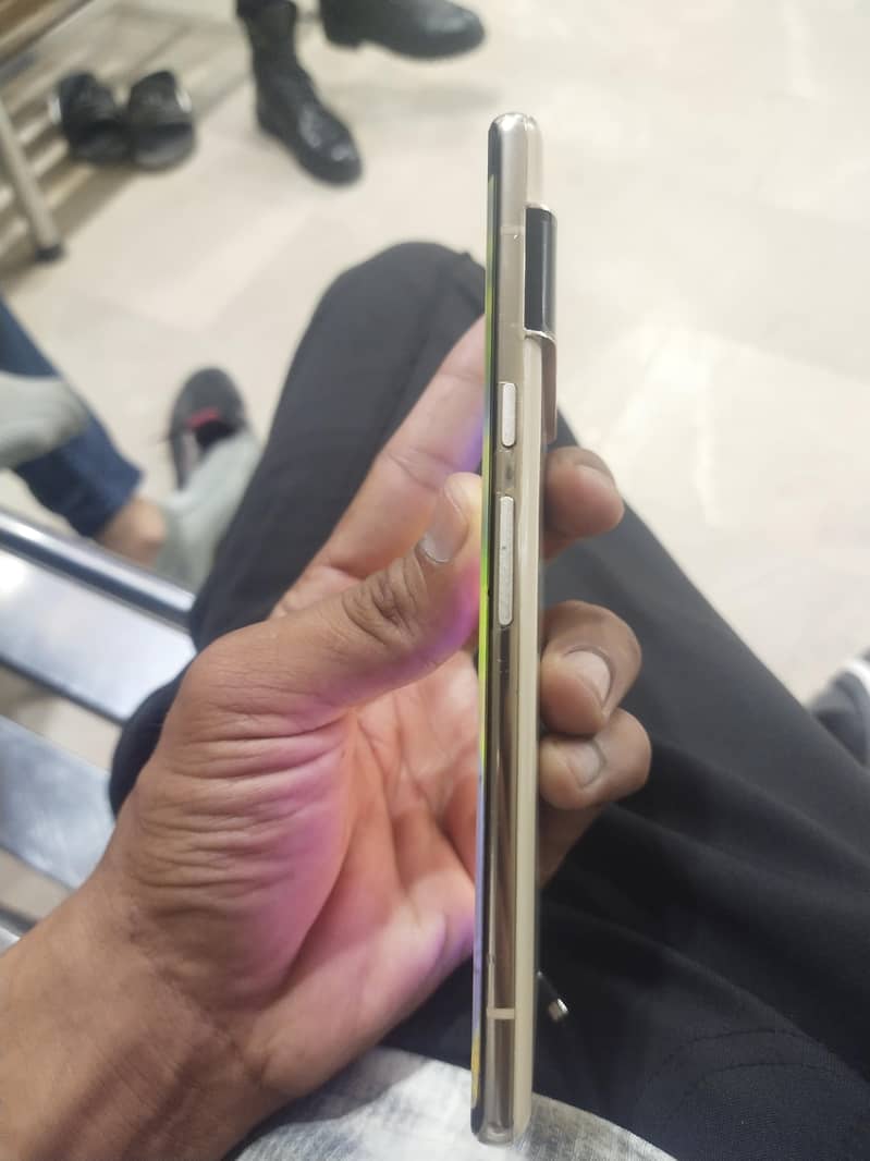 Google Pixel 6 Pro 2