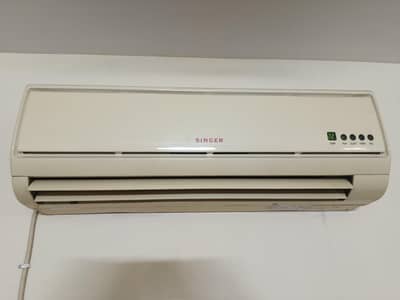 Singer Ac
