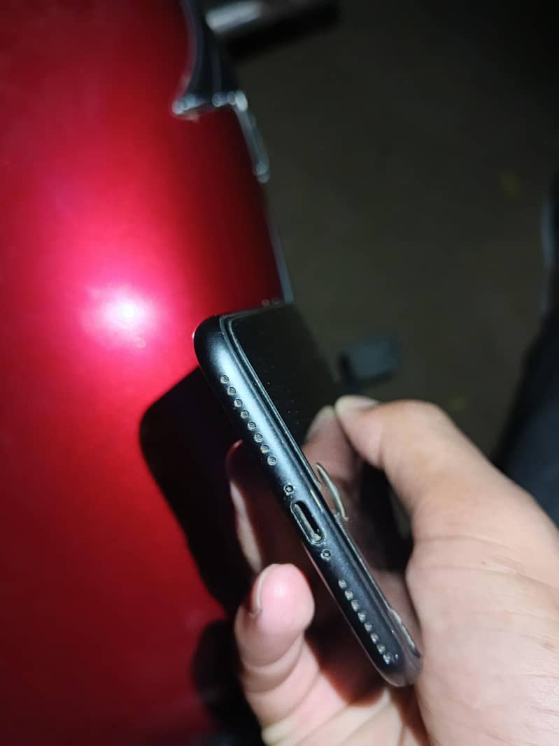 Apple iPhone 8 Plus 4
