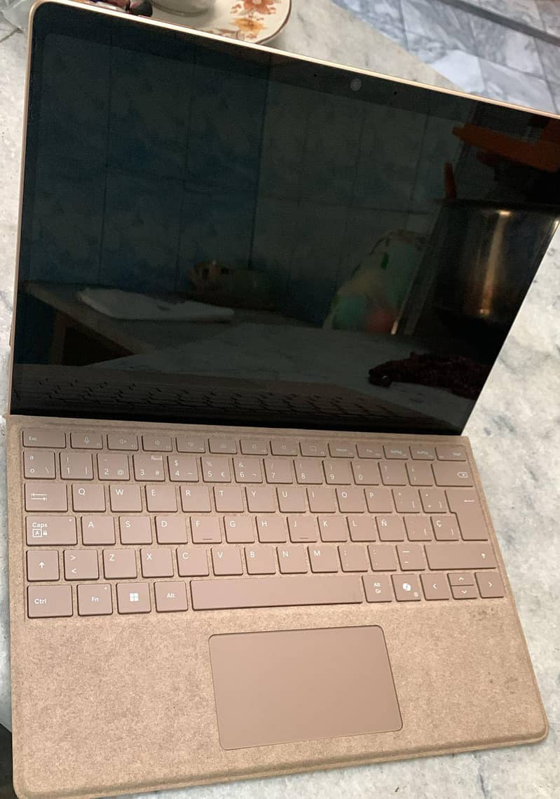 Microsoft surface 0