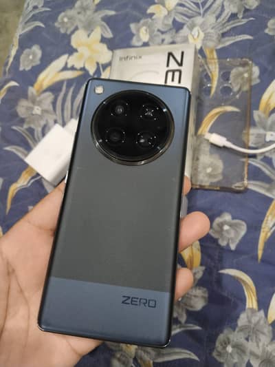 Infinix Zero 40