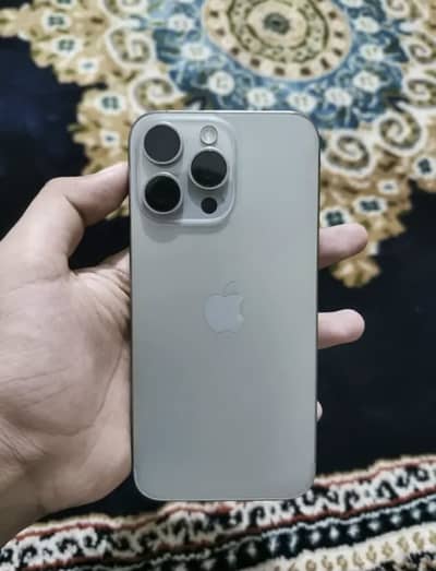 Apple iPhone 15 pro max 87 BH
